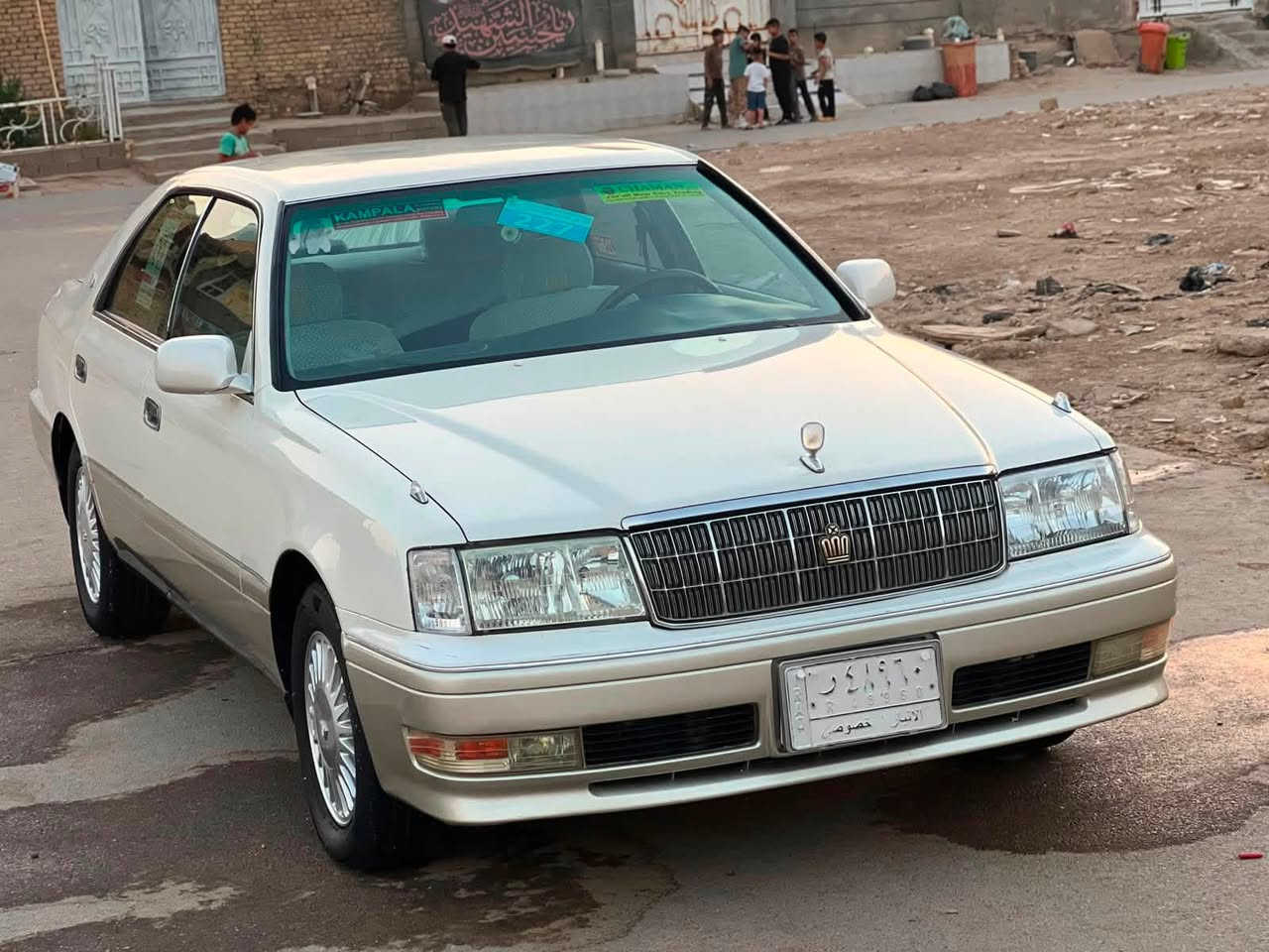 سلام عليكم ورحمة الله وبركاته
رأس ثور موديل 1998 رقم انبار مشروع وطني تحويل ثاني 

محرك وكير شرط فحص حداده امامي وخلفي جديد 

طخم تاير كرتون تبريد ثلج ويه سويج 

كهربائيات شغاله من دعاميه لدعاميه 

داخل جديد مع غرفه جنطه جديده 

سياره جديده معنى الكلمه 

السعر 95 وبيه مجال بعيوني 

العنوان ذي قار _الشطره 

***********
