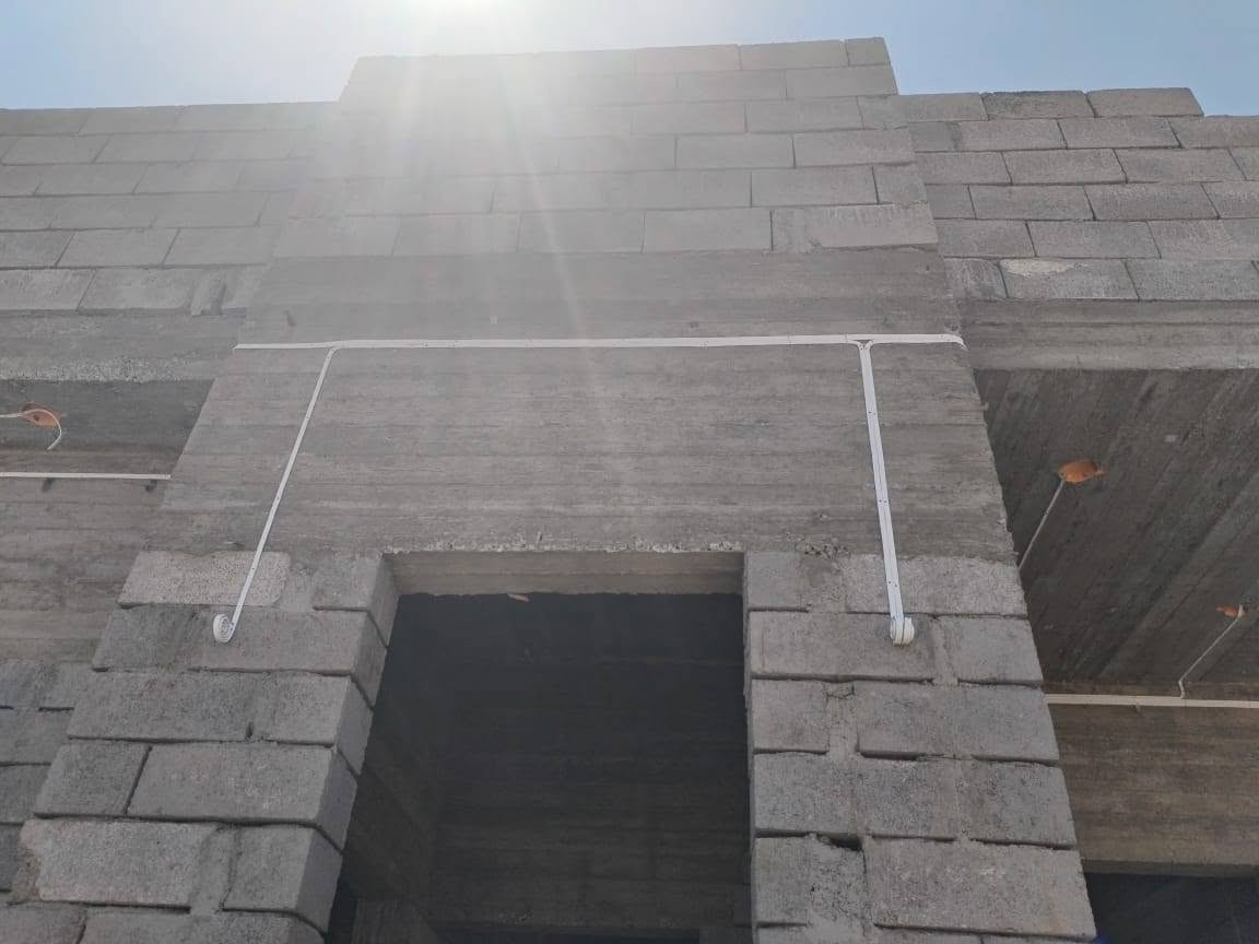 ( 💡 محمود الکهربائي  للتأسيسات الكهربائية 💡 )
____________
_____ 👷🏻‍♂️_____
 تنفيذ جميع #المخططات الكهربائيه  
  #بيوت 🏨 #بنايات🏬 #محال_تجارية 🏪
⚡️⚡️
#منظومة أنترنيت📡
#منظومة ستلايت TV 📺
#منظومة كاميرات📸
#للأستفسار مراسلة الصفحة 📨
واتساب او للاتصال #هاتف***********📞..
واتساب او للاتصال #هاتف*********** 📞..

نص مكتوب في الصور:
- ***********
- ***********