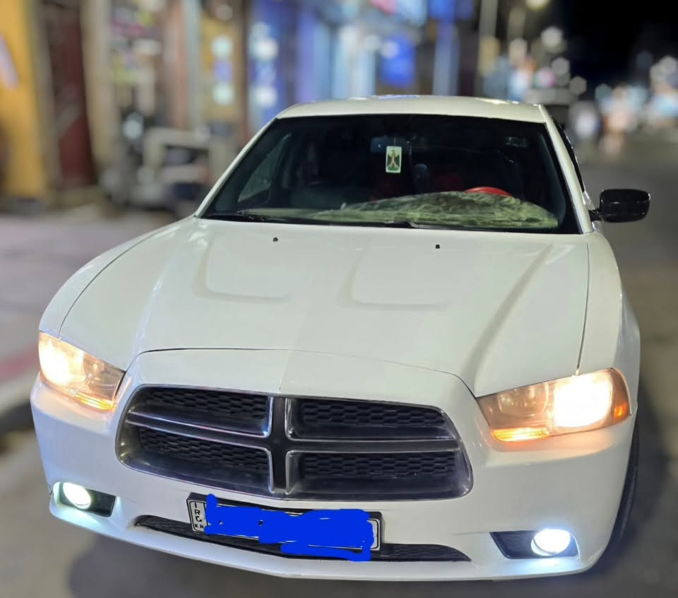 السلام عليكم
للبيع جارجر ٢٠١١  بلاديه لون ابيض كندي كصة قمارة فقط فقط يعني ماكو كصة جنطة قمارة فقط
محرك وكير بالجيس حدادية
تخم تايرات جديد تبريد ثلج ماء راديتر موبر اصلي بلاد الكير كصبه بلادي
لايت زنون
مرقم شمالي انكليزي طبق الاصل مع السنوية 
السيارة جاهزة ما ناقصها برغي واحلى من الصورالسعر 55 
الشراي يتصل بالرقم 
***********
ويدلل
