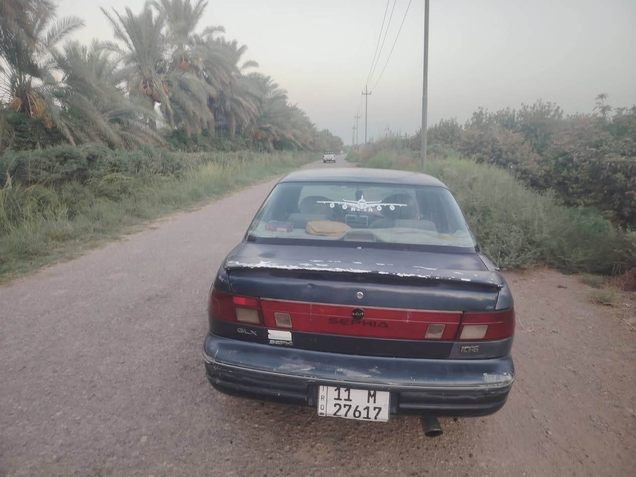 سلام عليكم كيه سيفه البيع موديل 1993 رقم بغداد  مشروع وطني  رقم نكليزي سنويه   2030 مكفوله كفاله عامه  بس هلالات جاملق الخلفيه بيه خياسات شويه تخم تاير كهربايات شغاله  بلادي جام كهربائي    سدر امامي وخلفي جديد رقم تلفون؟؟ ***********«  ملاحضه سياره تحويل ثاني يوم» مكان واسط صويره
