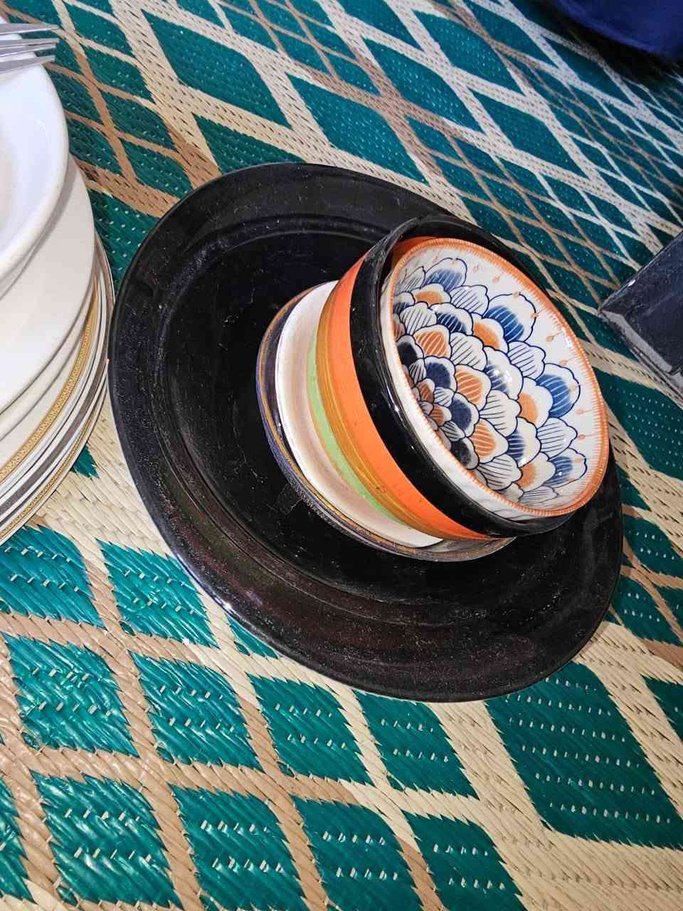 سلام عليكم عندي غراض مستعملات شي قليل كلشي بالصور موجود وعندي بعد غراض هذن غراض بيت اريد صفيهن كلهن 
كلمن وسعره وكلشي شغال بيهن وماكو شي مكسور 
*********** بي واستاب  والماعين ولكلاصات ممستعملات ابد
