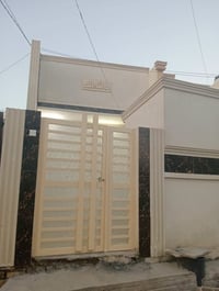 دار للبيع • ١٠٠م • شارع ابو رحالين