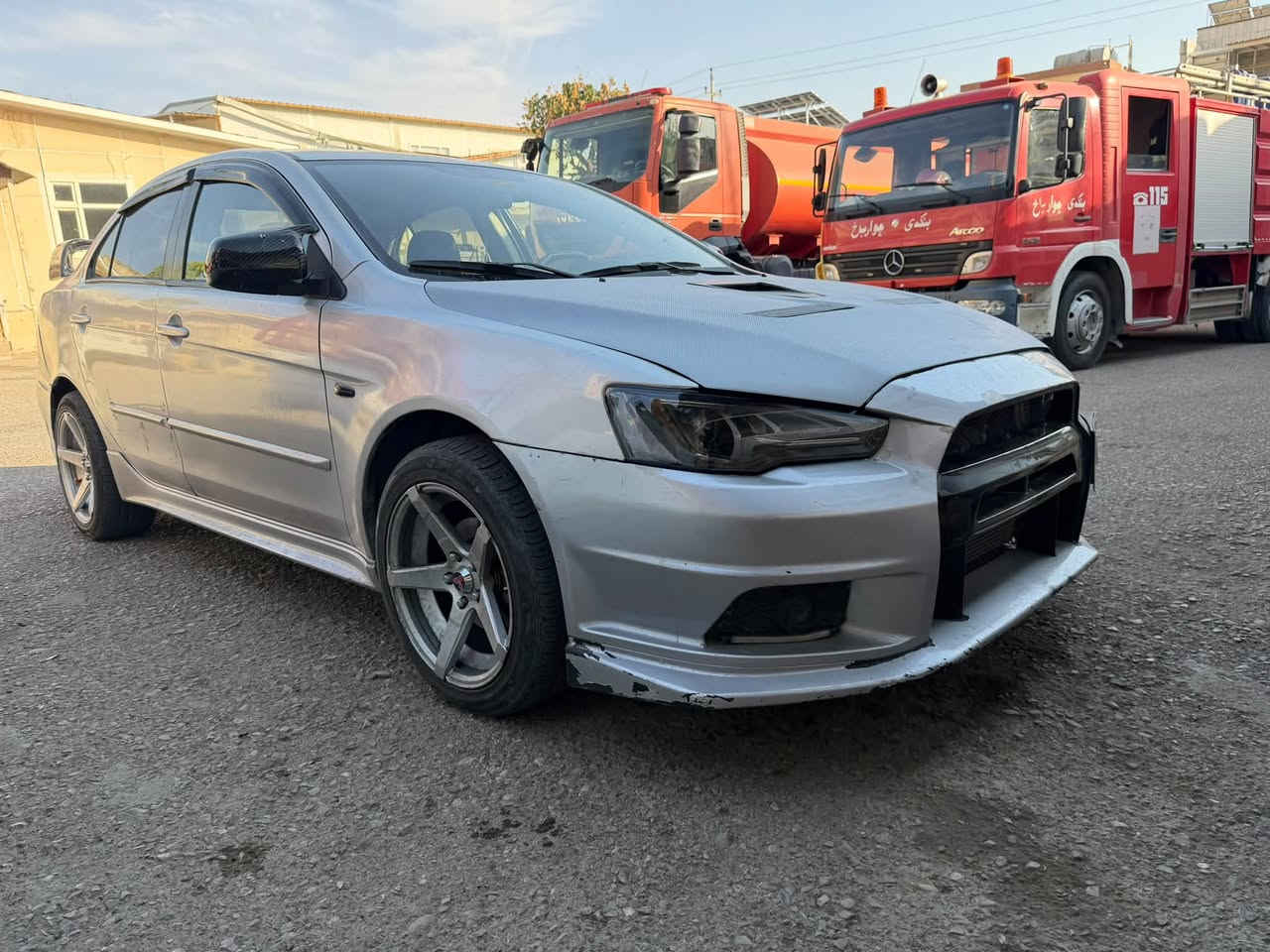ميتسوبيشي لانسر قرش للبيع 🚘
 الموديل: 2008
 السنوية: مجددة لغاية 2030 (بإسمي)
 المكانيك: سرويس كامل، كل السوائل متبدلة والسيارة ما تحتاج أي مصروف.
 التايرات: تايراتها جديدة.
 الكماليات والجوانكاريا: كماليات كاملة، داخلها وخارجها بضاعة نظيفة وحلوة.
 الصبغ: مصبوغة كامل على وداد الكالح (تكلح لون)، وبشرط البدي واللغود مكبوسة أصل ومابيها أي ضربة.
سيارة كلش نثية وتوب، ما تحتاج فلس واحد وجاهزة للفرة.
📍 المكان: السليمانية
💰 السعر: 79 ورقة (وبيها مجال)
📞 رقم الهاتف: [***********]
