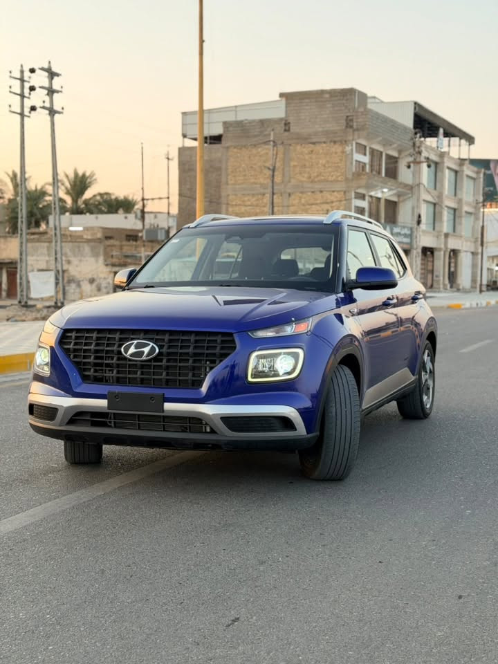 ﷽
هيونداي فينيو (HYUNDAI VENUE) 2025

ضرر واضح بلصور المرفقه بلمنشور 
خشم جامرلغ صبغ فقط 

المواصفات….

🚘 سلايت

💡 أشاير بالجاملغ

🎛️ تحكم ستيرن جهتين

🛣️ مثبت سرعة

📍 تحديد مسار

🤖 قيادة ذاتية

📺 شاشة كبيرة تدعم أندرويد أوتو + كاربلاي

🔌 منافذ شحن USB + Type-C

🎙️ أوامر صوتية

❄️ تبريد شاشة

⚙️ ثلاث وضعيات قيادة

💡 ليدات أمامية + خلفية زينون أصلي

📷 كامرة خلفية دوارة

⚠️ تحذير تصادم

📡 رادار أمامي

📡 رادار خلفي

📡 رادار جانبي

🛑 توقف ذاتي أمامي + خلفي

👁️ نقطة عمياء بالمرايا

🔒 تراكشن مانع انزلاق

🛞 ويل كب قياس 17

🖥️ شاشة أعطال

🛞 حساس تايرات

🛑 بريك 4 دسك

🔧 محرك 1600 دبل نوزل اقتصادي جداً

📱 باقي المواصفات بالشاشة

✨ السيارة جديدة بمعنى الكلمة

📮 السـعـر 110 وبيها مجال 

تترقمً جميع المحافضات

مكان تواجد السيارة: ديالى

رقم صاحب السيارة ***********
