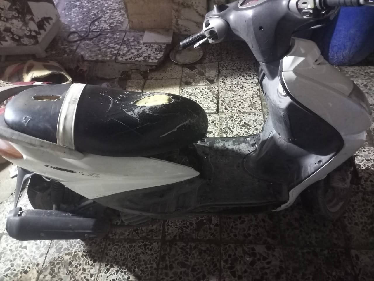 السلام عليكم دراجه للبيع ب350 بيهة مجال الشراي مكاني بغداد حي النصر *********** شراي يتصل
