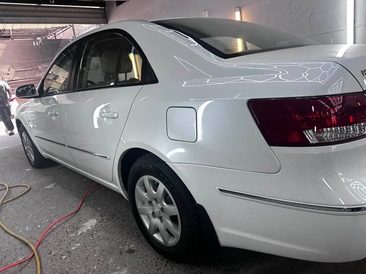 تحيه طيبه الاخوه الاعزاء سوناتا ٢٠٠٩ بلاديه بدون صبغ اماكن بارد بيها فقط عداد ١٠٠ حقيقي رقم مميز ٣ ارقام بابل ابسمي خليجه مكينه ٢٤٠٠ دوش اخوان السياره نضيفه جدا وتراي زيرو تنباع هيه والرقم مكانها بغداد العامريه او البياع السعر ١٤٥ ورقه قفل 
***********
