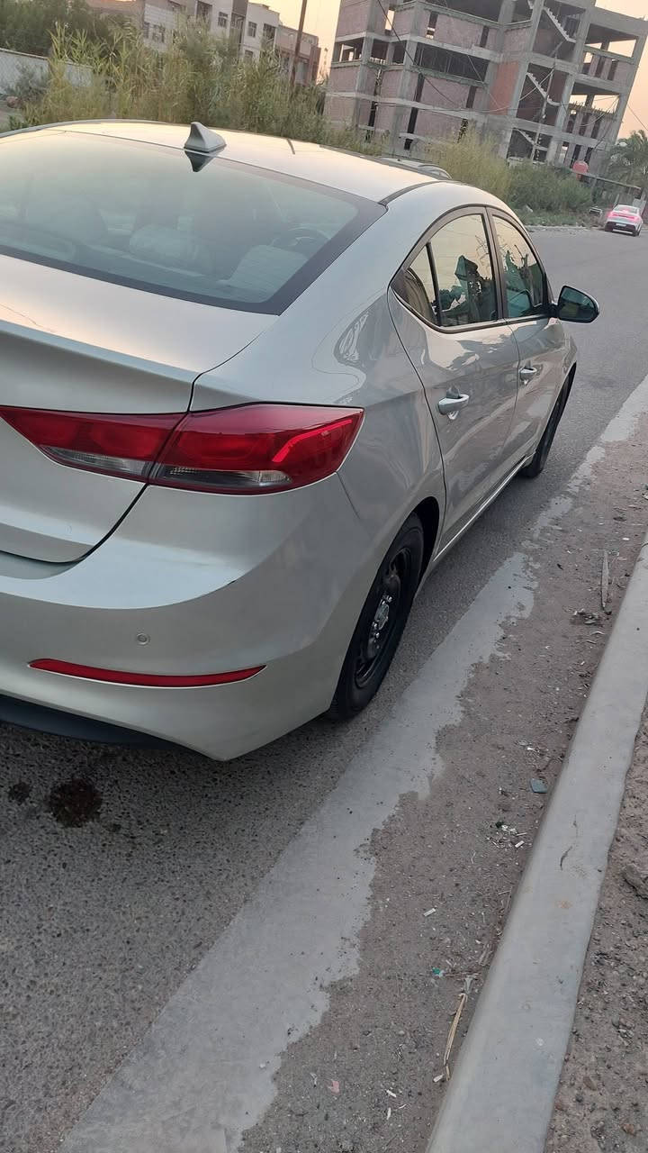 الانتره للبيع   موديل١٧
وارد امريكي 
رقم بغداد  بأسمي 
السيارة داخله كلين.                                                   مواصفات عادية                                                            السيارة جديده استخدام شخصي فقط                            السيارة جديد صورها والتفاصيل                                      داخل المنشور +صور السونار جديد   
لتفاصيل اكثر ***********
مكاني بغداد حي الصحه
