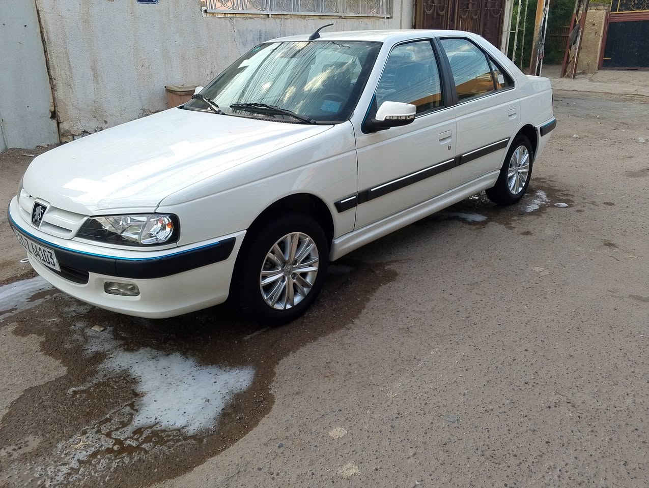 سلام عليكم
بيجو بارص 26زيرو حره
كفاله رقم بغداد سعر 93 وبيه مجال 
للستفسار ***********
