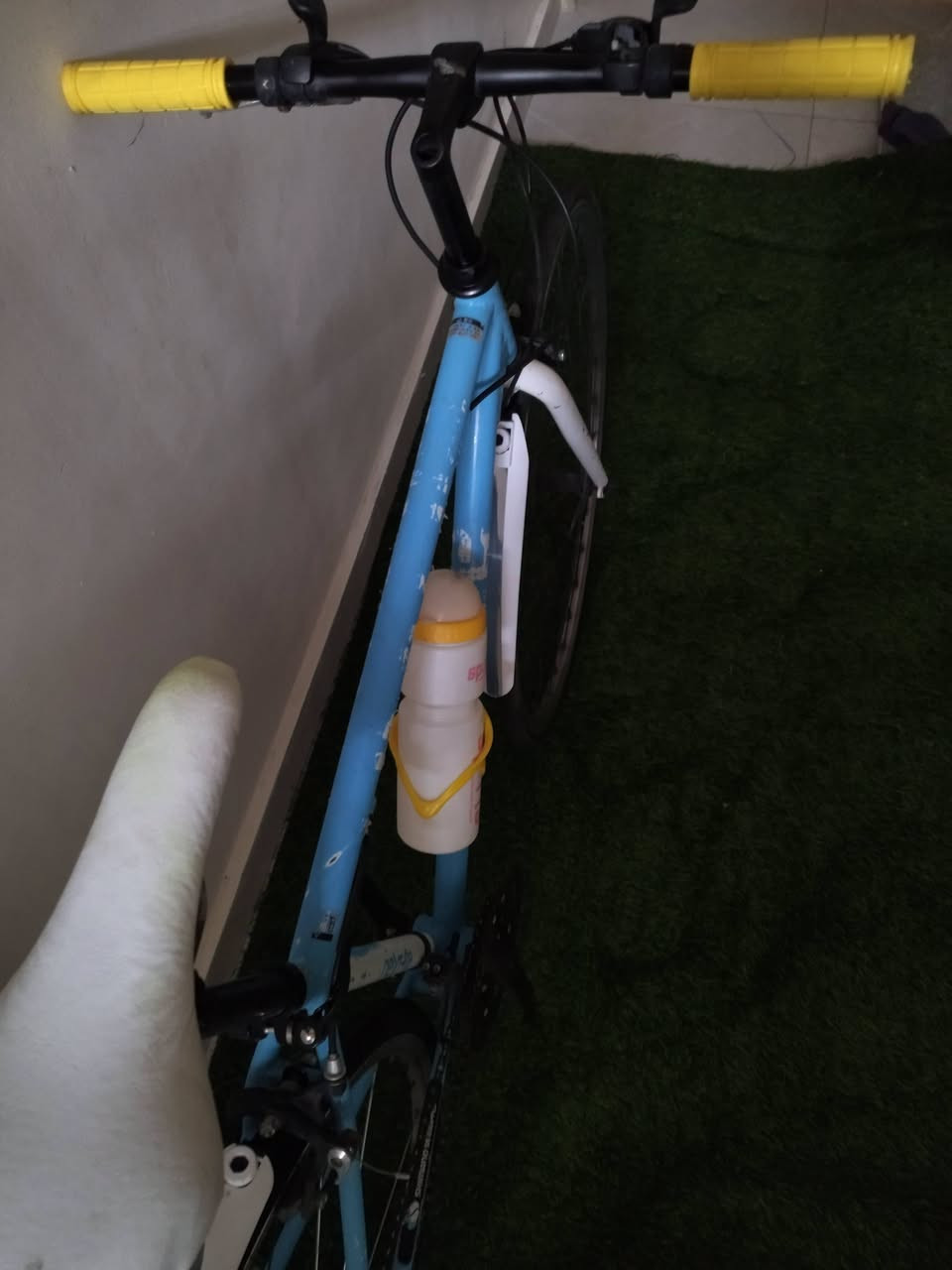 بايك رياضي موديل 700C 
حجم 28
باله كسر حاويه 
غير مستخدم بالعراق 
الحاله جاهز ونظيف 
سريع وسلس بالسياقه 
الكيوره (7x3) نمره شيمانو اصليات 
السعر 125الف
 ويوجد توصيل
للاستفسار الاتصال ***********
