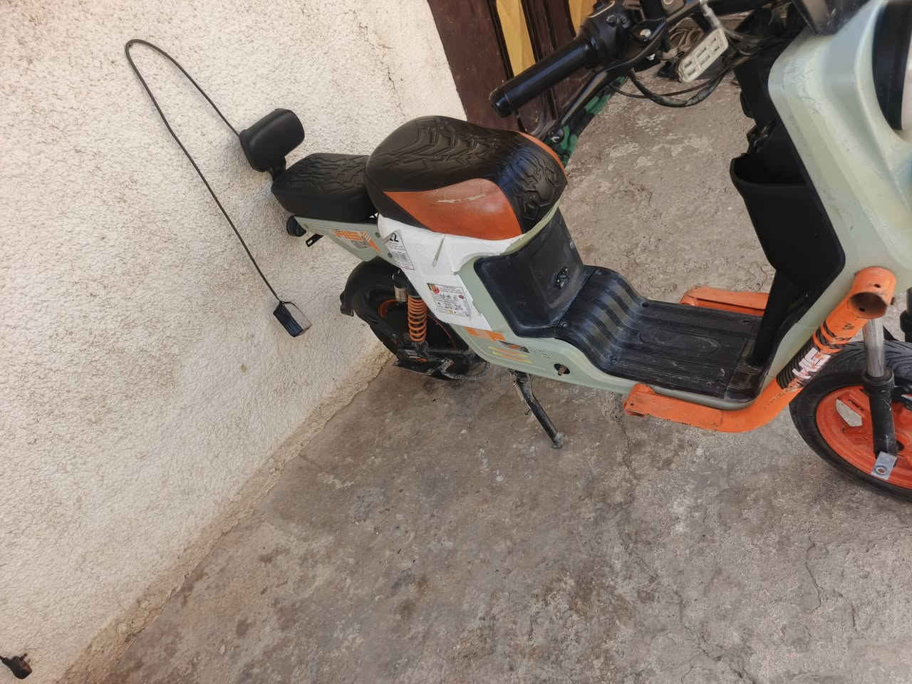 السلام عليكم
موطور h900

 بطاريات 5 دبل 

الماطور كلو شغال 

بي  R رجوع خلف 

مثبت سرعه

لايت عالي ناصي
المكان صلاح الدين بيجي

سعر 375 وبي مجال لل طيبين 

*********** بي واتساب
