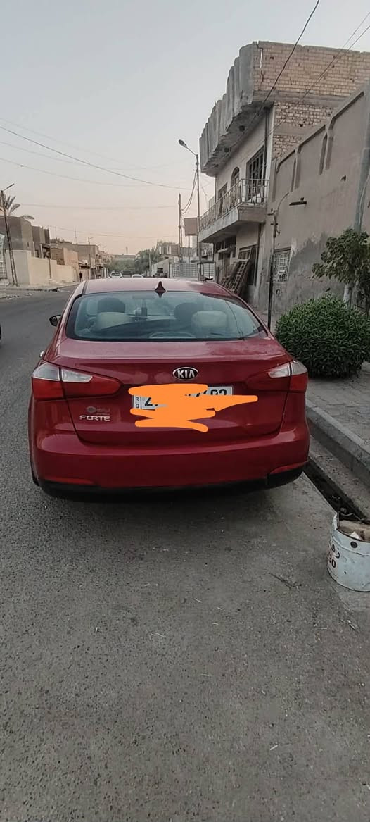 السلام عليكم كيا فورتي موديل ١٦ رقم ذي رقم ألماني جديد سنوية لحد ٢٨ الضرر فقط باب السائق سرقة بأسمى السعر ١١٠  مركز المدينة السماوةللاستفسار الاتصال على الرقم ***********
