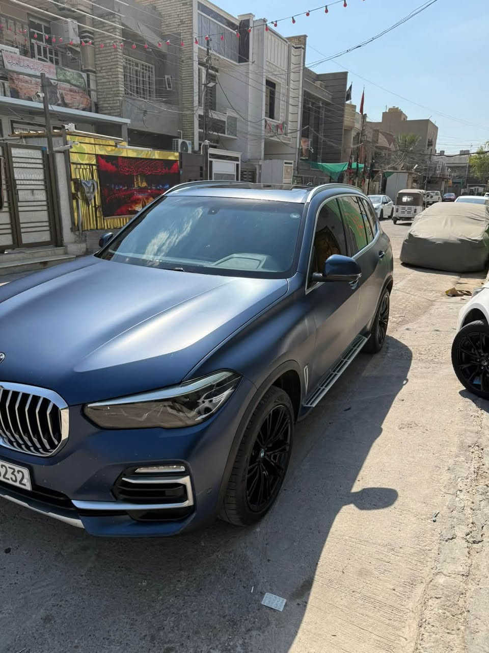 السلام عليكم سياره بي أم للبيع X5  موديل 2019 السياره جديد مغلف طافي ماشيه 124 كيلو  السياره محرك 6 تيربو جديده صيانه بل شركه يم منتظر اوتو السياره جديده كلش رقم بسمي كتاب تظليل 80%
باب شفط رقم التلفون ***********مكاني بلديات شارع المصرف السياره فول موصفات داخل مشمشي وكاله عروش السياره جديد كلش ونظيفه مكفوله كفاله عامه برغي ما مفتوح 
ملاحظه أي استفسار على رقم
السعر 32$
