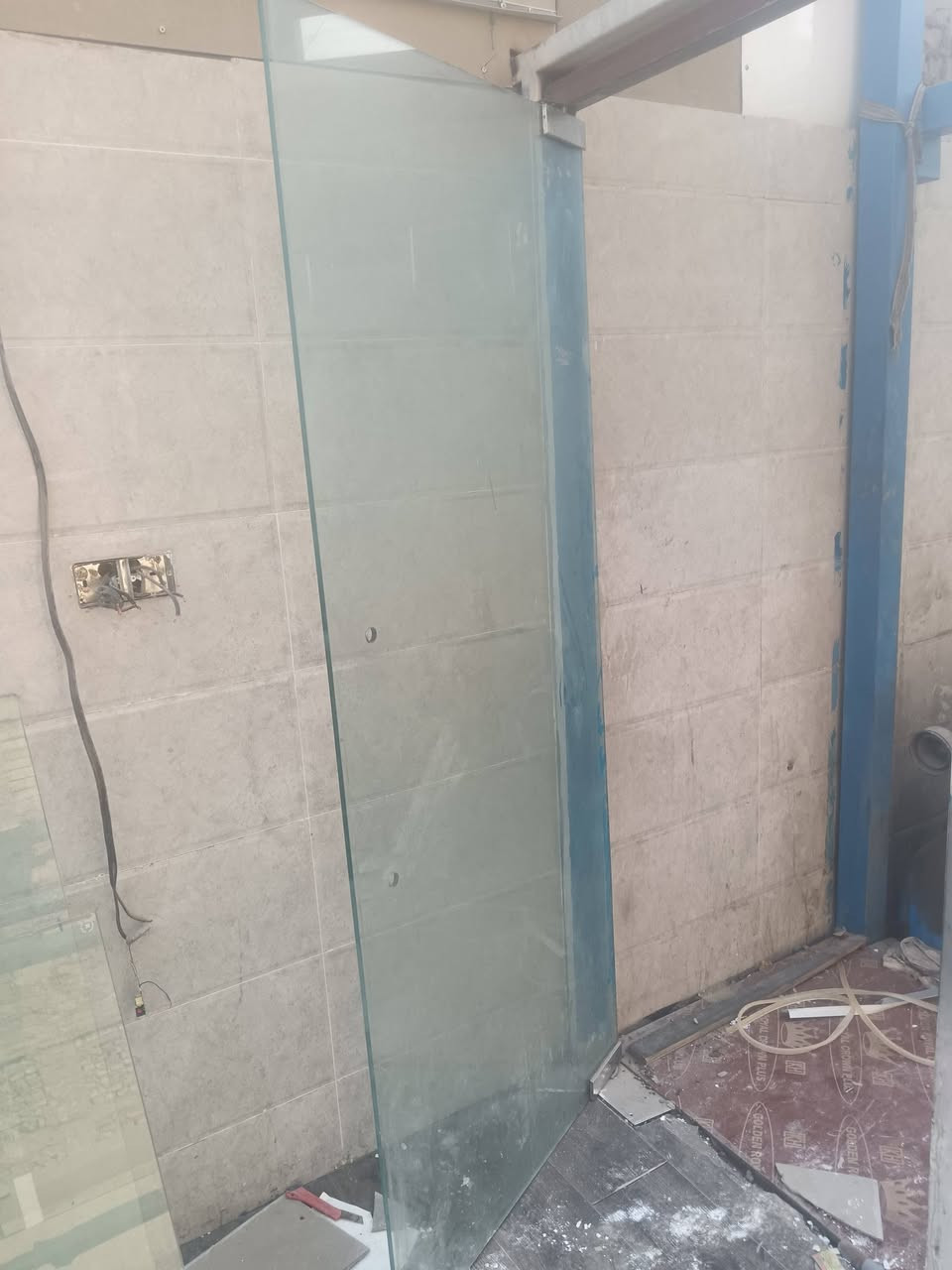 سلام عليكم جام م مال محلات البيع كميه مفتوح وكامل بس تحمل  قيم وخذا اجام وعندي جكات شغالات سعره ٢٥٠مكاني بغداد والي يريدهن راح يوصلن لاسكندريه موجود خاص واتساب ***********
