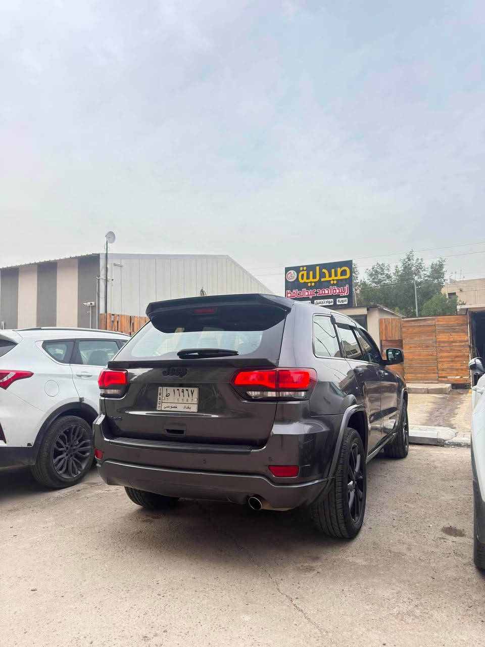 بيع مستعجل 🔴🔴🔴🔴 جيب بلاك توب ٢٠١٩ فول بدون ايرباك صور الحادث بالمنشور بيها قطعتين تبديل وقطعتين صبغ  السياره رقم بغداد الماني محرك بي صوت واريد ابيعها على وضعها شواصي لغود كفاله تبريد ثلج السعر ١٥٠ ورقه يعني ١٥٠٠٠ الف دولار المهتم يتواصل وياي ويتدلل مكاني كراده او منصور 

*********** بغداد, العراق
