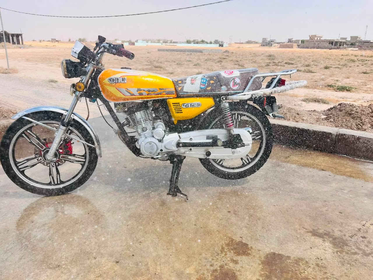 السلام عليكم   للبيع.                                                  موطور 🛵 سولنك 2023☑️محرك كبس شرط 🕢 باب اول وزن ثقيل / احله من الصوره شرط 📸سلف كهربائيات كلو شرط ✔️  ‭***********‬ 📞
مكان الدراجه الزاب
