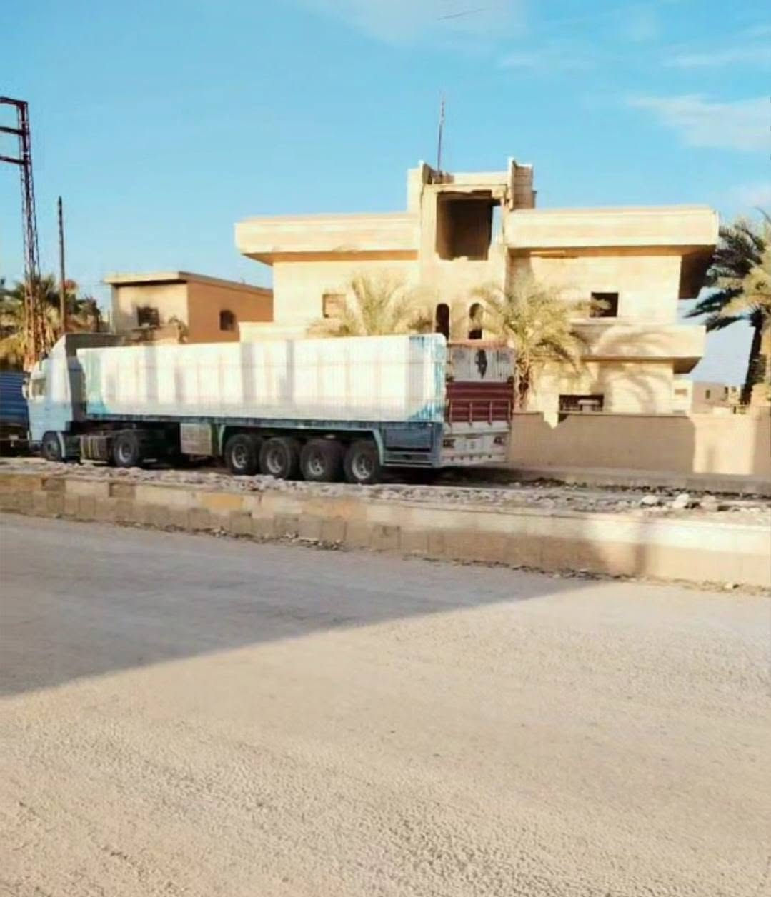 سلام عليكم للبيع عربانه حداديه كفاله من كسر فطرطول 12/50 شاصي 14دناكير صيني اثنين14واثنين13 مكان
الانبار القائم الستفسار رقم ***********
