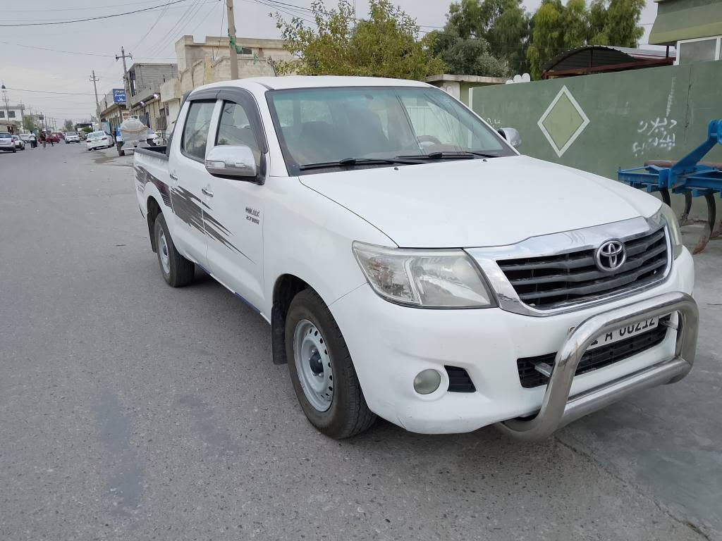 TOYOTA HILUX 2012
موديل 2012 صورة صونر موجود 
بيها بطاقة بنزين 
سنوية و رقم جديد لحد 2028 بأسمي 
محرك قبغ مفتوح 
كير و محرك و تبريد بشرط بدون صرف و بخار
تاخم تاير جديد 
تاخم صدر كلة جديد 
مكان كركوك 
للستفسار 
*********** 
واتسأب كركوك, العراق

