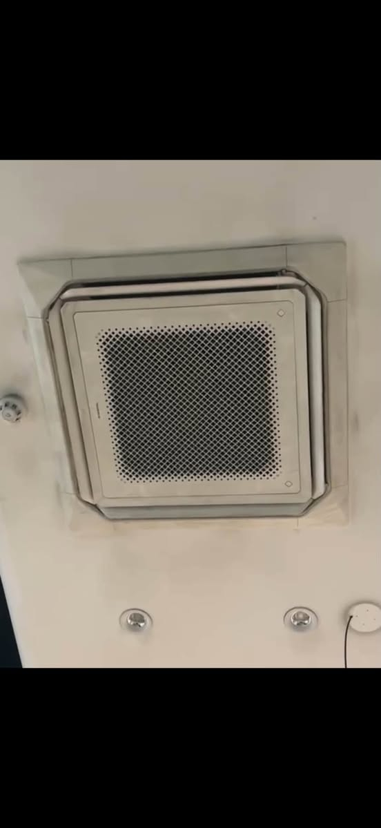 سبلت كاسيت مستعمل ٢ طن جنرال تايلندي اصلي
عدد ٦ سبالت
للاستفسار ***********

