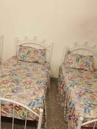 جرابي العدد 3 جدد ممستخدمات سعر الوحده 100 و الدوشك 35 الف لي يحب يتصل...