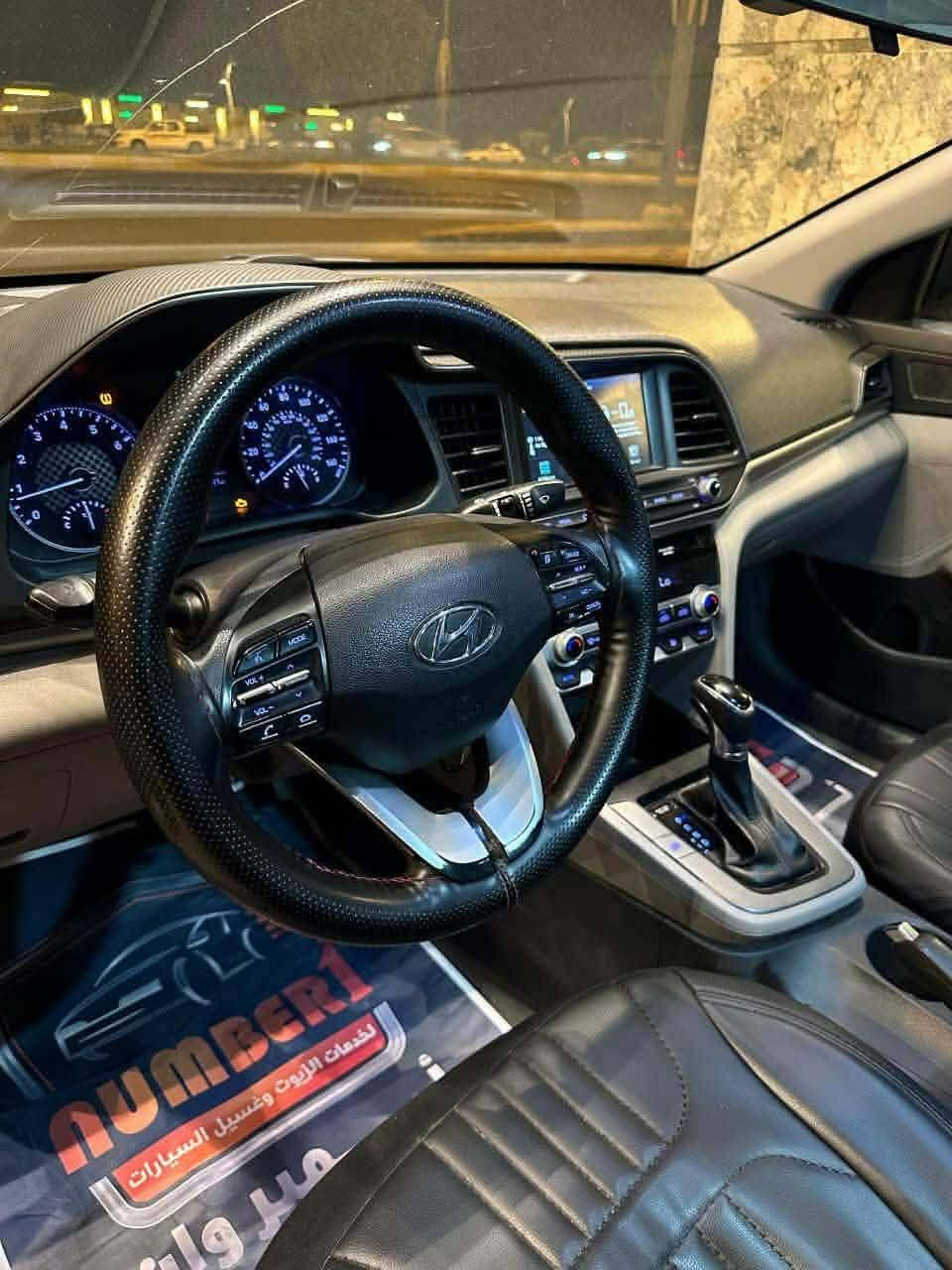 🚗 ألنتره  2020 - وارد أمريكي  🚗
المواصفات:

 المحرك: 2000 دوش 🧡

كير AT المرغوب 

 اللون: سلفر

 الرقم: اربيل وباسمي (التحويل مضمون)

 المكان:  بعقوبه 

 تخم تاير جديد.

 نص فول 

منضومة غاز 60 L

منضومة زنون200$

—————————-

 حادث سونار مرفق مع صور المزاد

📞 للاستفسار والتواصل

 واتساب أو اتصال *********** 
السعر ١٢٣
