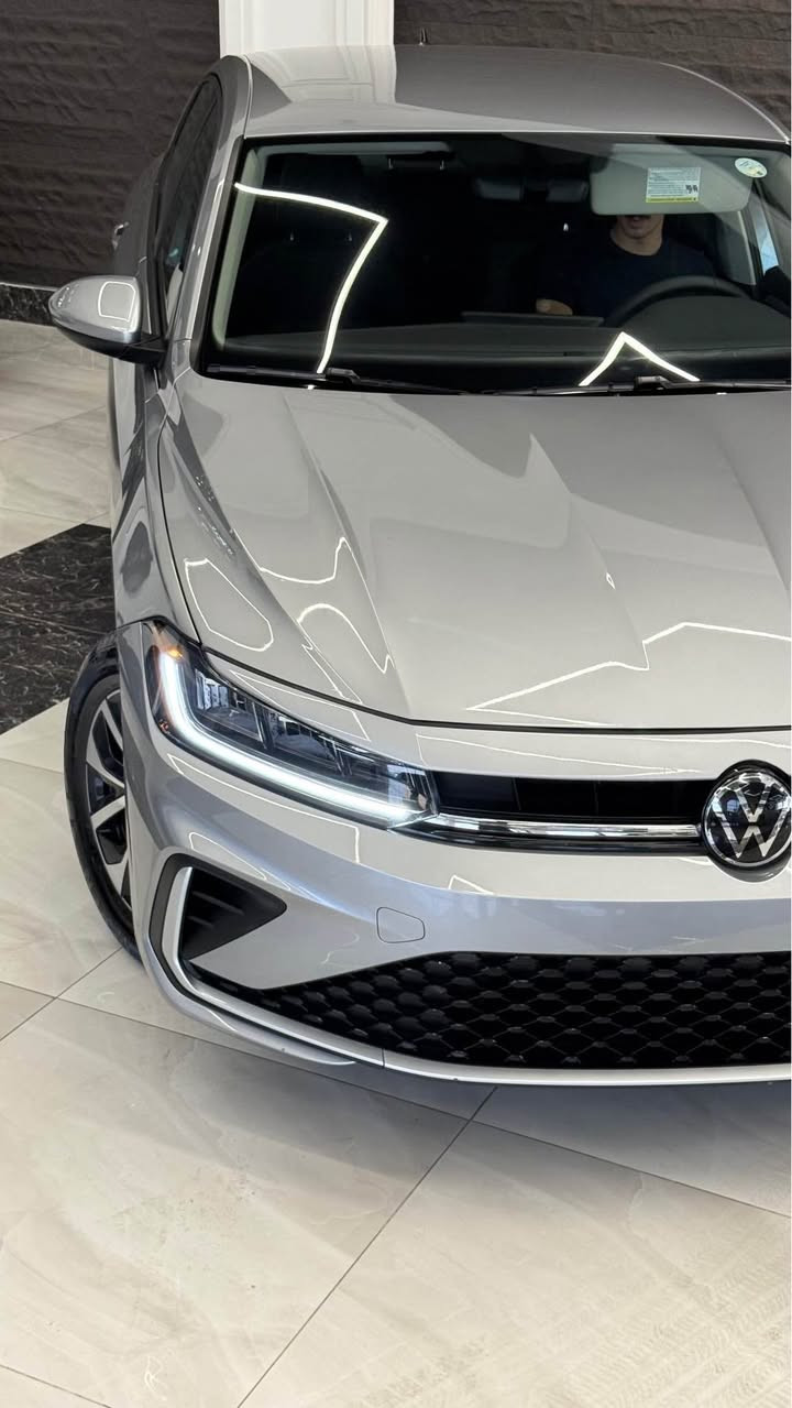 Jetta 
2025
Muwasafat S
Chamlgh w darkay pshtawa sbugha
Pesh kaps
Airbag taqiya w biladi danraytawa
3000mile royiya 
3VWCX7BU7SM061148
Bo zanyari paywandi bkan
***********
———————————————
جيتتا
٢٠٢٥
مواصفات اس
جاملغ و باب خلفي مسبوغ
امامي كبس
ايرباك طق و مرجع بلادي
٣٠٠٠ميل ماشية ‏  
3VWCX7BU7SM061148
لتفاصيل اتصل
*********** أربيل, العراق
