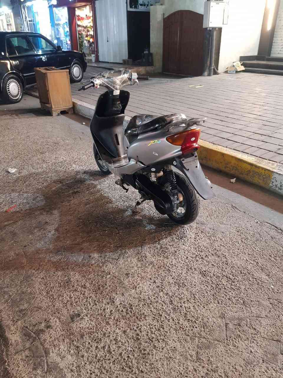 السلام عليكم دراجه عصفوريه للبيع سكن بغداد بنوك سعر ٣٠٠الف وبيهه مجال قليل الاتصال ***********
