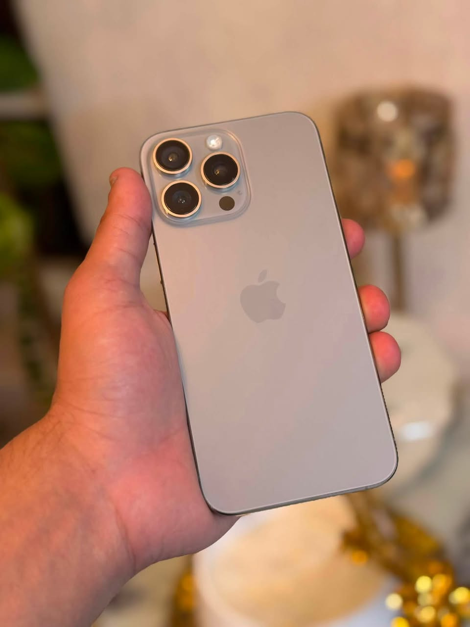 iPhone 15 Pro Max
بطارية 🔋 86 
ذاكرة 256
دبل سيم 
الجهاز نظيف واستخدم شخصي 
مفتوح مبدل كامرة خلفية  اصلية فقط وشرط الفحص 
الجهاز كله شرط وبدوون اي خلل او مشاكل كله شغال بدون اي عيب شرط الفحص السعر المطلوب 900 الف دينار وقابل للتفاوض مكاني جانب الايمن 
للاستفسار *********** / واتساب / اتصال غير متواجد بالفيس

