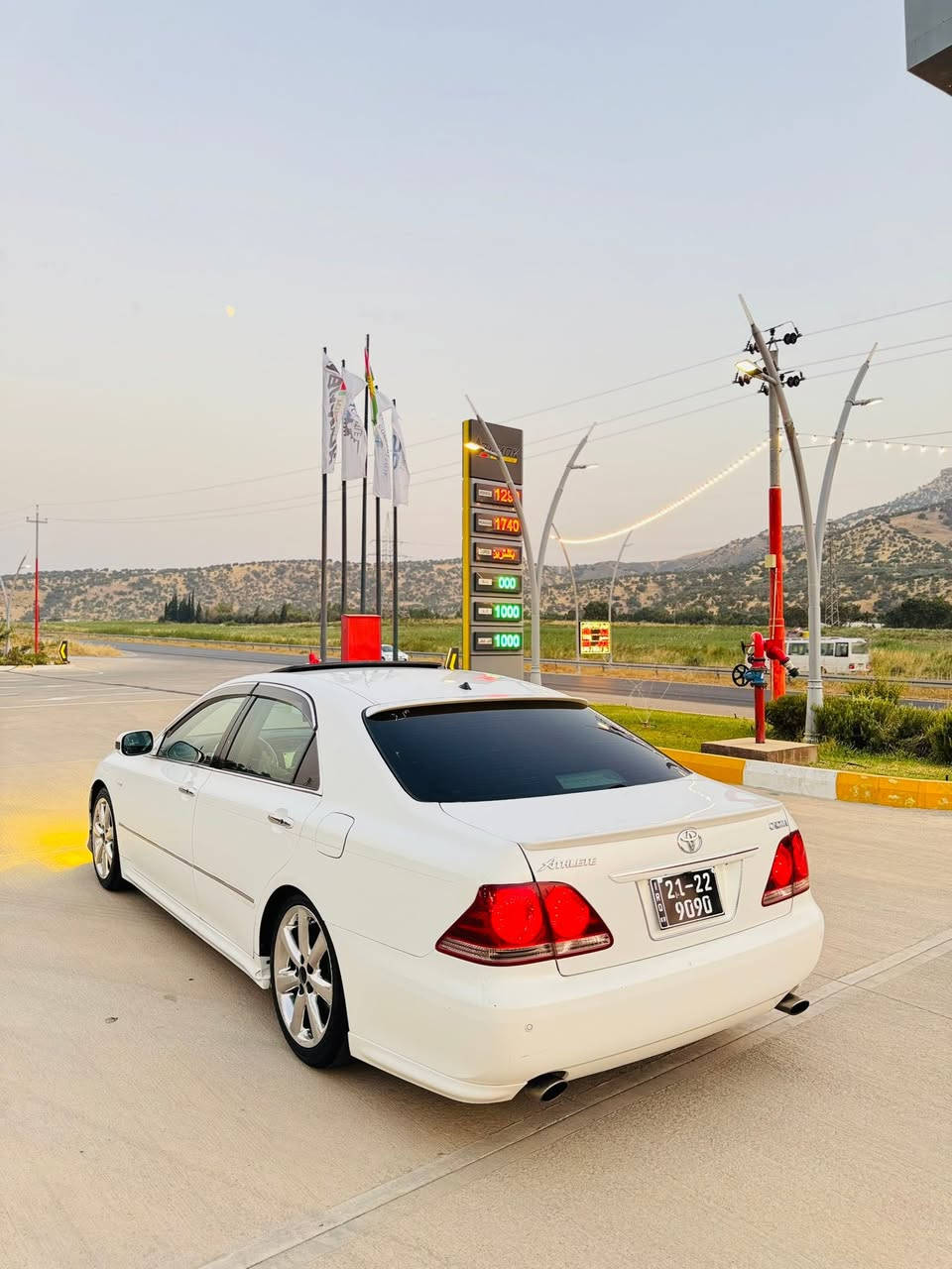 تویتاکڕاون شاهینە ١٨٤بۆ فرۆشتن
بڕاوە بڕاوە بی بۆیاخ✅
١٨٤بی دوکەڵ قەپات مواسەفات
سعری ٦٨کەمیک مەجال
ژ.م***********
شوین قەزای دوکان
مۆدیل ٢٠٠٧ بەسمە رەساسی
کۆدی بۆ کراوە و بارکۆدیشی بۆ وەرگیراوە
٣دوگمەی جڵدو هیتەر سلایت  
شاشەو کامیرا
حاسیە پیشو دوا هەمووی ئیشەکات
بەسمەکانی هەمووی ئیشەکات
ساج سور ئاوینە ئیشارەت 
دینگەی ستیل لۆک لۆک
٤تایەی ١حەفتەیە بۆم بەستوە
ئاوینە کارەبا سوکان کارەبا ئاوینە شەفت
٥بەسمە  فۆڕمیکاو داشبووڵی ڕەقەم یەک درزیشی نیە جڵدەکانی لۆک لۆکن دڕاویشیان نیە
سەیارەکە کامل جایزە هەموو گیانی بەشەرت ئەفرۆشم 
تەبرید ساردی و گەرمی مەزبووتە تەنانەت بریکیشی بەسراوە 
دەعم و لیدراو سەقف بۆیاخ بەشەرت 
بی چاڵو شوختە وردەو پردەی نیە
لەخزمەتتانم 
شوین قەزای دوکان
