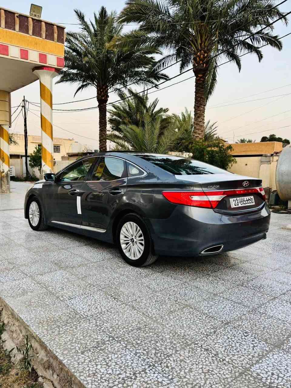 سلام عليكم للبيع ازيرا مديل 2014 خليجي فول مواصفات كير محرك خير من الله سياره بيها ضربه الجاملغ الأمامي وقطع صبغ *********** سياره بااسمي تحويل ثاني يوم مكان بغداد
