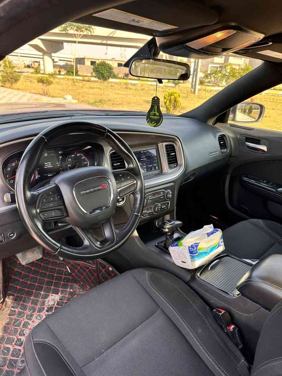 سلام عليكم
سيارة جارجر موديل 2021 sxt 
بونيد مبدل gt 
42 الف ميل ماشي 
صورة الحادث مرفق 
مكان السيارة كركوك
السعر 220 وبيها مجال 
للتواصل   

 ***********
