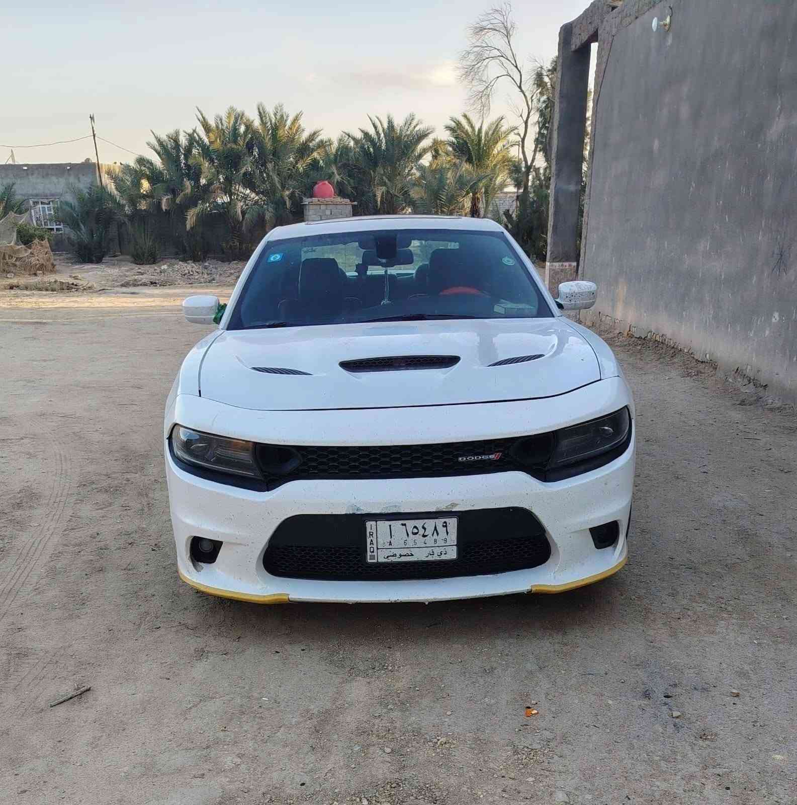 سلام عليكم بيع مستعجل
دوج شارجر موديل 2015 اصل  وارد كندي داخل العراق كلين 
ضربته بل عراق جاملغ 
سياره جاهزه مكفوله كفاله عامه 
سياره فول واحد على واحد 
فتحى شاشه كبيره
كشنات حضن جلد 
كير مكينه حداده جاهزه 
تبريد ثلج 
كير طياره 
مكينه 3600
 لايت زنون سياره جاهزه بسمي رقم ذي قار مكاني الناصريه سعرها 155
***********

