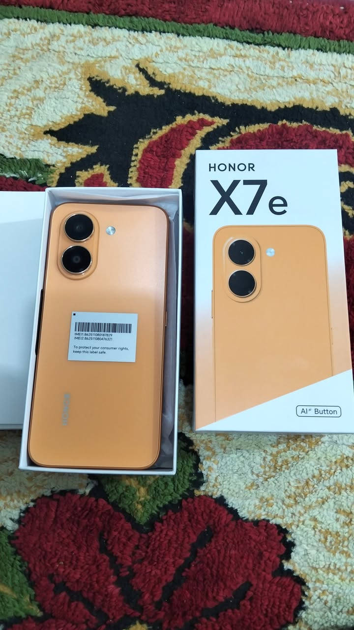 جهاز X7e استخدام قليل (نظيف)
ذاكره 128 
سعره 250 الف 
***********
