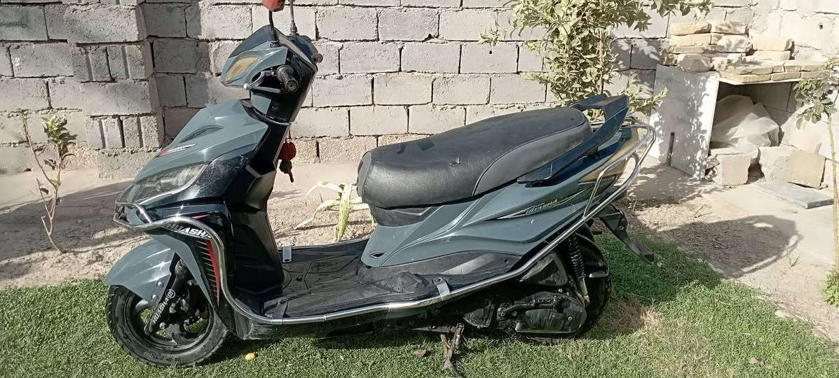 متاح دراج جانبو موديل 23 اليردها بي خير ويدلل ه‍ ***********
