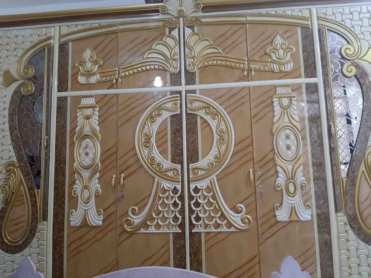 غرفه  كولش ثكيله 400بيها مجال مكان بغداد الاستفسار  *********** يوجد واتساب
