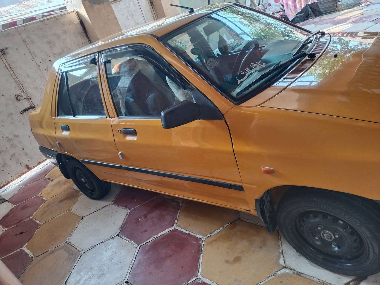 السلام عليكم عندي سايبه للبيع موديل 2018 سياره جاهزه من مكينه وكير وحداديه وتايرات جدد وباتري سنويته ماصاقطه ل2028 ومداور ثاني يوم واي استفسار هاذ رقمي ***********
