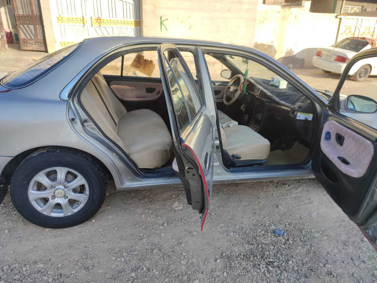 كفاله شرط تحويل مكان سياره ديالى سعر36 وبيه مجال الطيبين محرك 2000مفتوح يحتاج الهسوناتا 3 موديل 2000كير محرك بعض الملاحظات ***********
