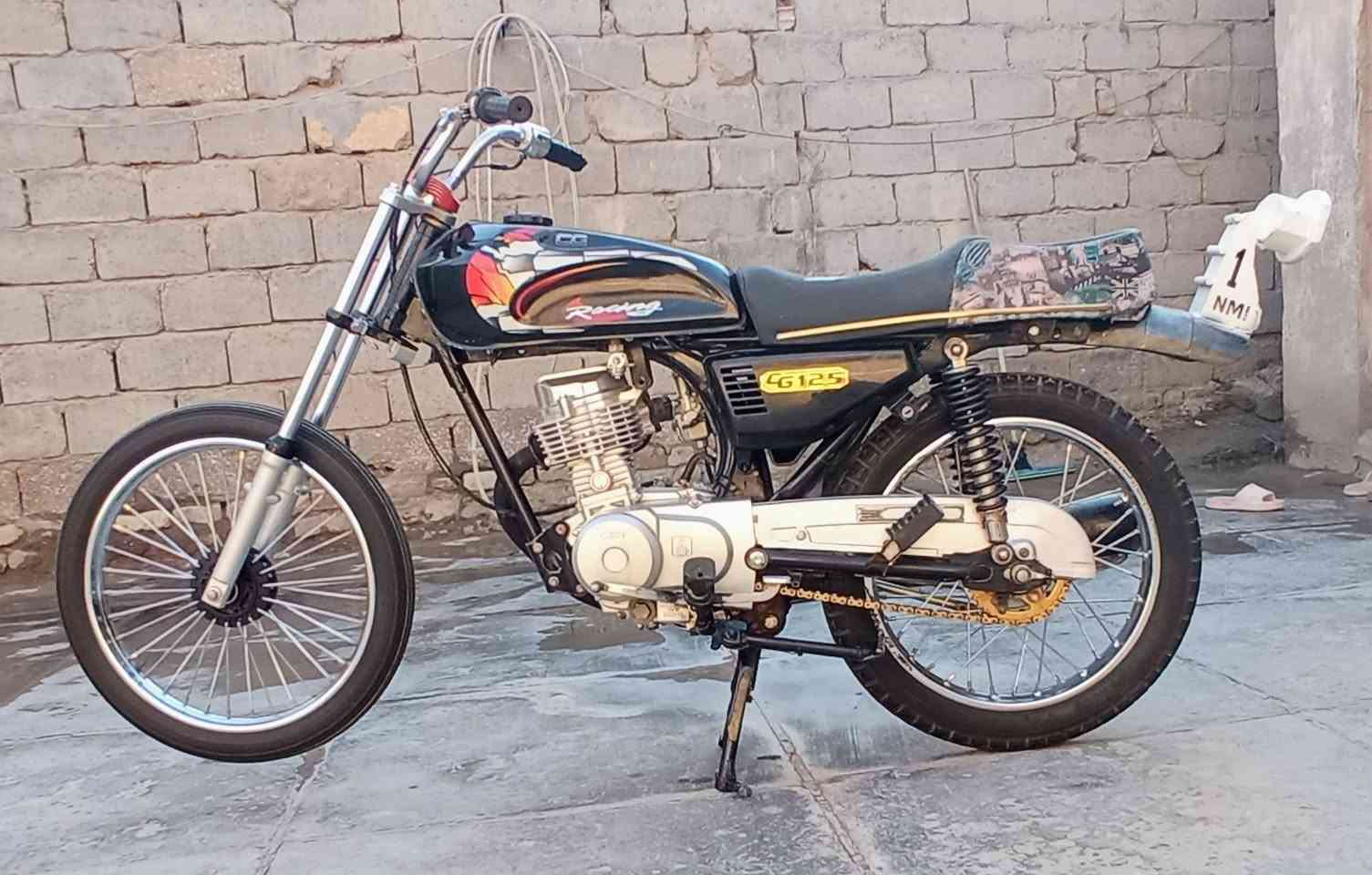 نامه اللبيع شلامجه مديل 25شاصي 25تعمير كله 26اوراق دراجه مكفوله السعر 575وبيها مجال الشراي اتصل وبيك خير وتدلل المكان بابل القاسم  ***********
