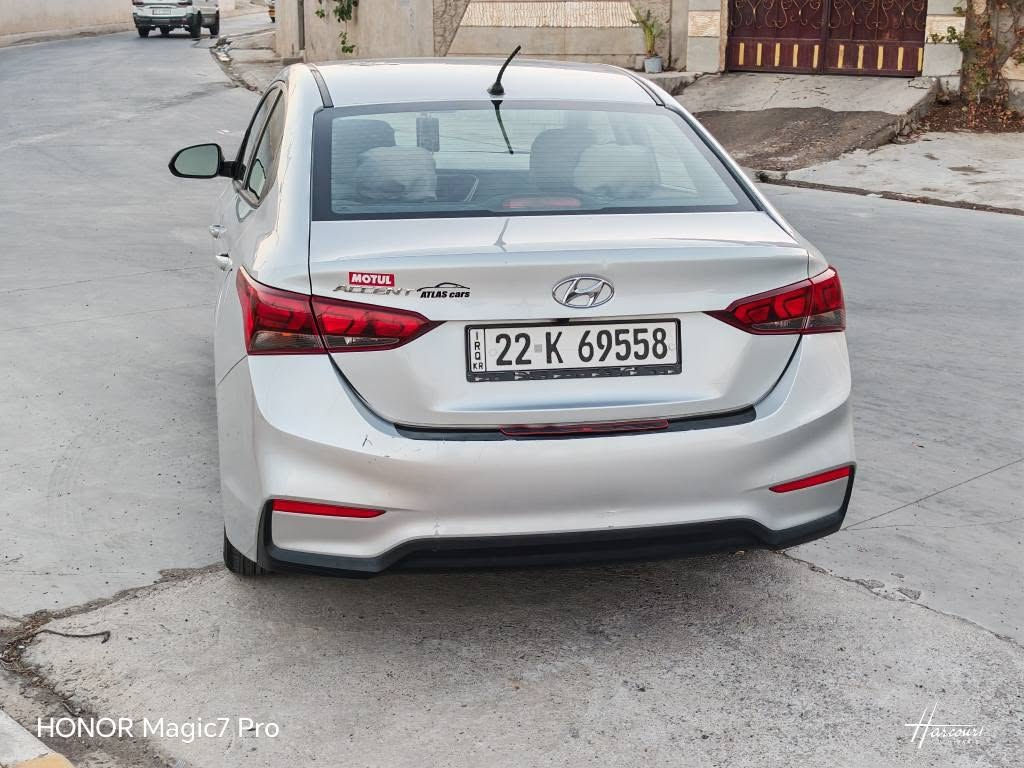 اكسنت 2019 محرك دوش 
مكانها كركوك بي بطاقة بنزين 
وارد امريكي 
فقط ربع البونيت صبغ مع بارد بين الباب والجملغ صور الحادث و البارد موجود في المنشور 
سعر 118 بي مجال بسيط 
للاستفسار 
***********
*********** كركوك, العراق
