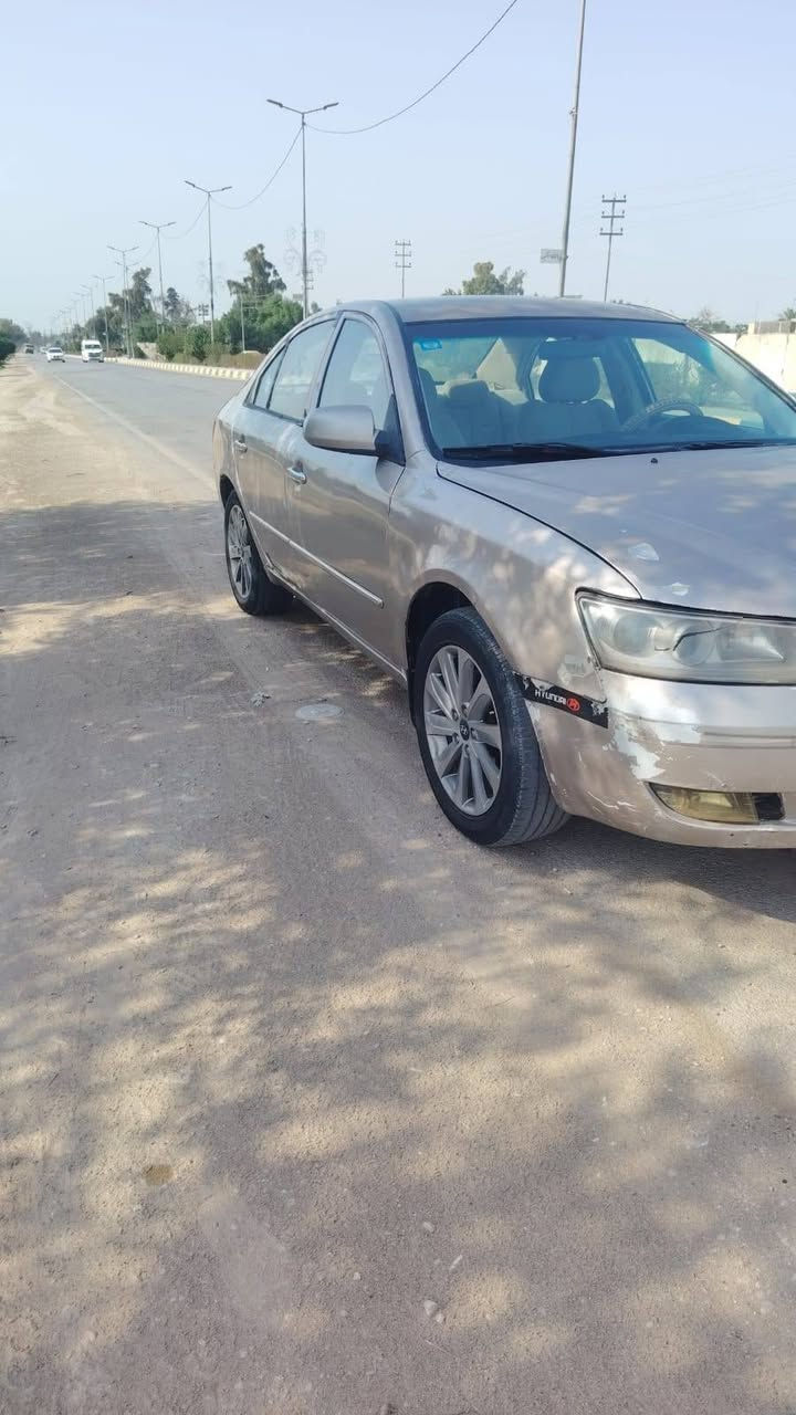 سوناتا للبيع موديل 2007 وارد أمريكي رقم بغداد إنكليزي كير ومحرك مكفولات تخم تاير تبريد شغال السنويه ل 30 السعر 75 اوبيهه مجال للطيبين الاتصال على الرقم ***********
