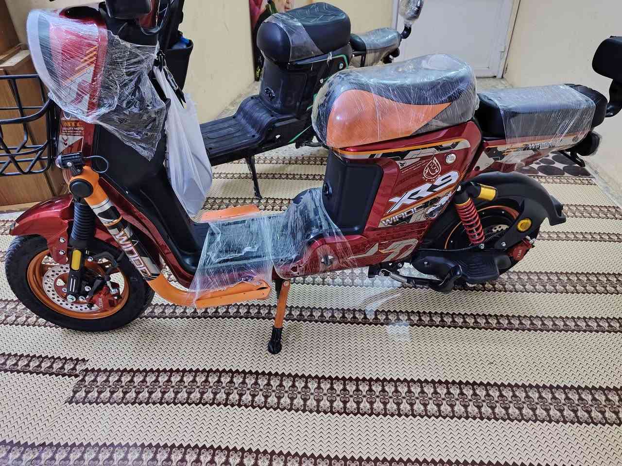 دراجه شحن بطاريات كبار 34 امبير جديدة ما مستخدمه هواي قليل 20 يوم صارلها كلش لبيع سعر 500 قفل بدون مداهر رقم ***********
