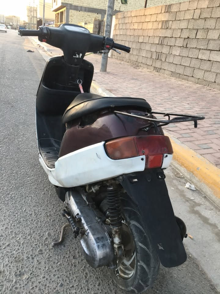 ‏سلام عليكم دراجة بطة 2003 دراجة نظيفة مكينة ناعمه ما أبيها و لاه صوت كير ولا صوت رولا دراجة نظيفة وما جناي الدراجة معدلها كلش حلو￼￼  سعر 175الف او بيه مجال  او هاذه رقمي ***********   بي واتساب او غير متواجد عل مازنجر مكاني كربلاء الحولي ميه يم   يم قاعت سوفانه
