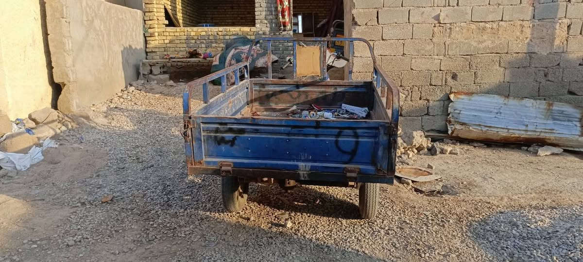 ستوتة كلشي بيهة جديد جانت بس شاصي وبدي وكلشي شدينا الهة جديد بس اني اكون صادق وياك المحرك شوية تعبان  وكلك بس اكفلك عشائرين وتجي تسئل عليهة وتشوفهة وتقتنع يالله تشتري السعر 850وبيهة مجال الشراي الاتصال على الرقم ***********
