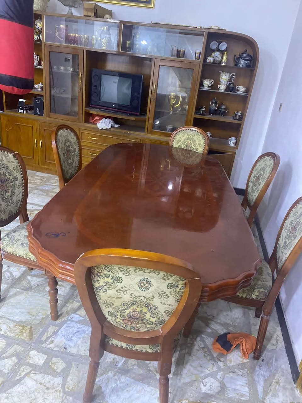 سلام عليكم  للبيع ميز صاج ومعرض صاج 
للاستفسار الاتصال ع الرقم
***********
