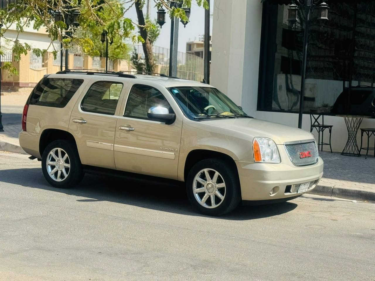 يوكن دينالي خليجي 2013 اصل السعر 193 وبيها مجال مكفوله كفاله عامه ضربه وصبغ وتبديل فول مواصفات خزن ميموري كشنات ويل كب كروم حساسات شاشه كامره تحكم ستيرن تبريد مركزي ثلج 7 راكب تو ويل وباقي المواصفات المعروفه محرك وكير مكفولات V8المرغوب تخم تاير جديد السياره جديده وجاهزه ما بيها اي نقص رقم بغداد ب اسمي سنويه لل29 مكاني كربلاء (( بيع نقد فقط )) الاستفسار ***********
