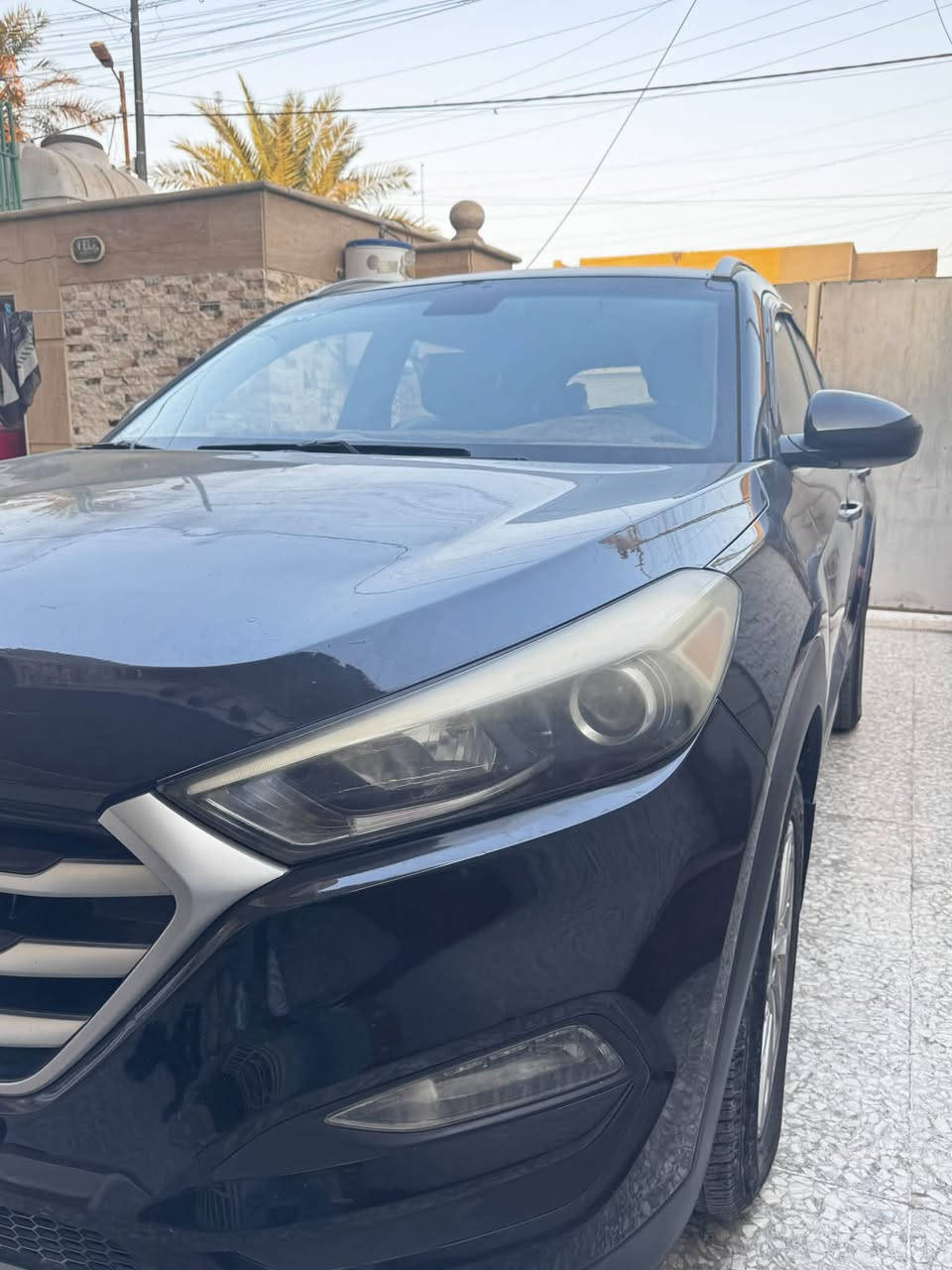 توسان موديل 17 نظيفة جداً
 حادث خفيف باب السائق نفسه مصلح 
ايرباكات سليمة سيارة جاهزة 
 تبريد تدفئة تاريات جديدة
سعر 140بيها مجال
***********
