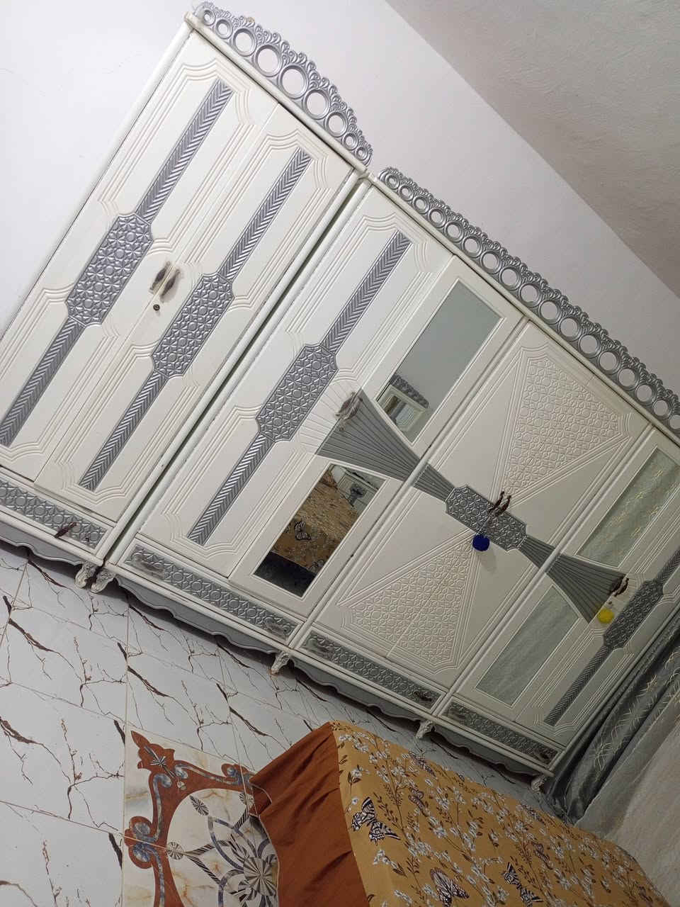 غرف نوم تسكام مو سوكي خشب ثكيل ومجنه تصميم تركي سعر خاص تصال ع رقم ***********
