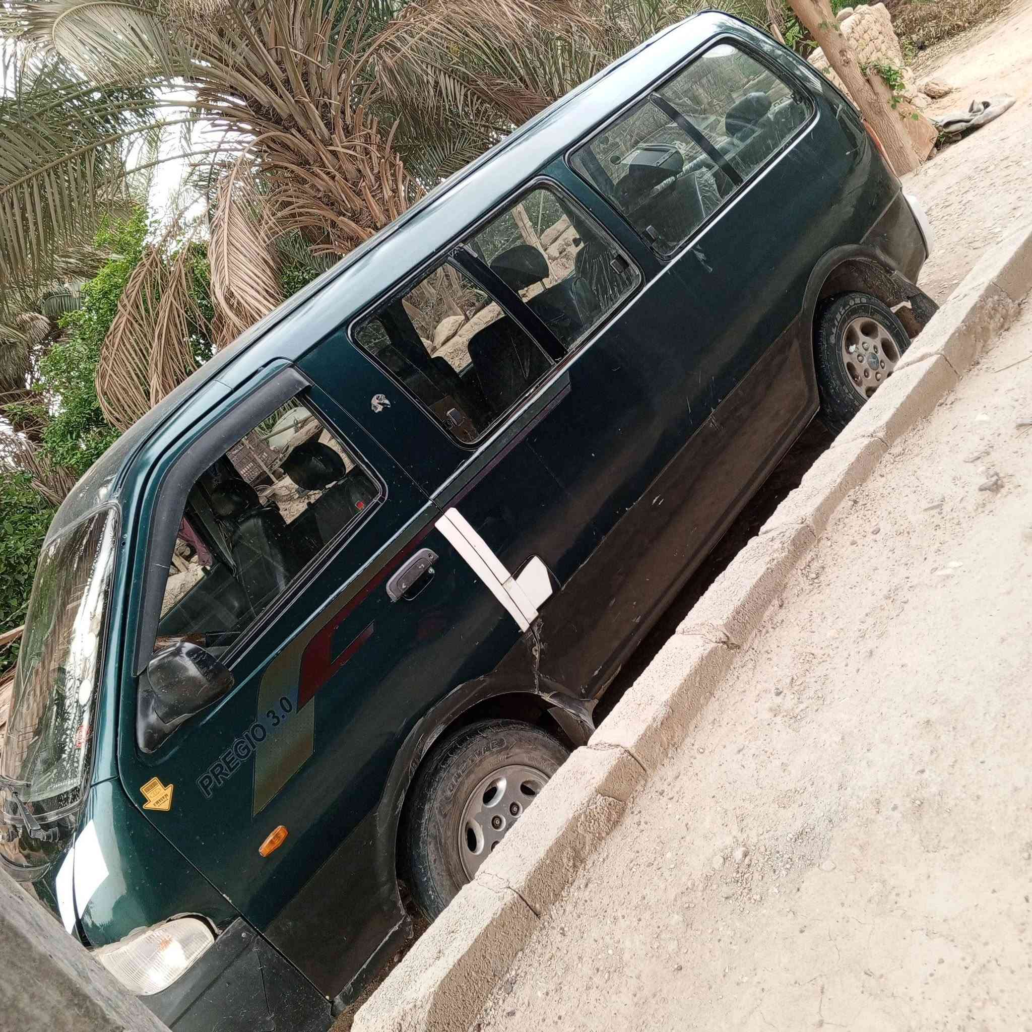 السلام عليكم
كيا بريجو موديل 99 سنويه ل27 محرك منفوض لاتبخير ولا تنقيص كير واكسل كفاله للبيع ***********
