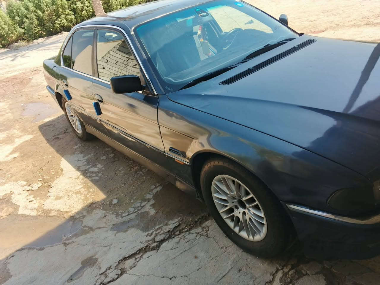 السلام عليكم بي ام كاسحه
موديل 95 اصل 740
رقم بابل نكليزي سنويه ل 30
محرك وكير كفاله 
حداديه كفاله تخم تأير جديد 
كهربائيات كله شغاله 
تبريد ثلج انجماد
سياره جاهزه من كلشي 
للبيع سعر 58 وبيه مجال 
مكاني بابل نيل ***********
