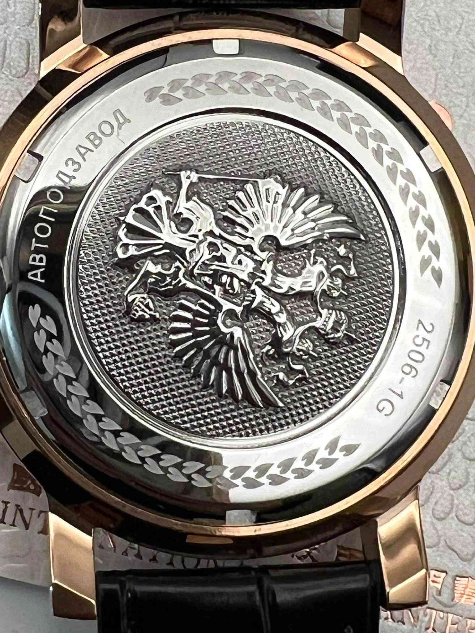 Mikhail moskvin Russian made
ساعة ميخائيل موسكفين روسي أصلي اوتوماتيك كامل ملحقات 
قطر 42
