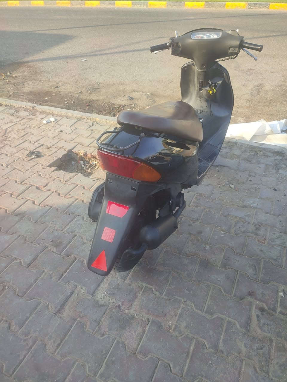 ساسوكي للبيع مفتوحه دراجه خت الجديده سعرهه ٢٥٠وبيهه مجال بكاني المجر الكبير ***********
